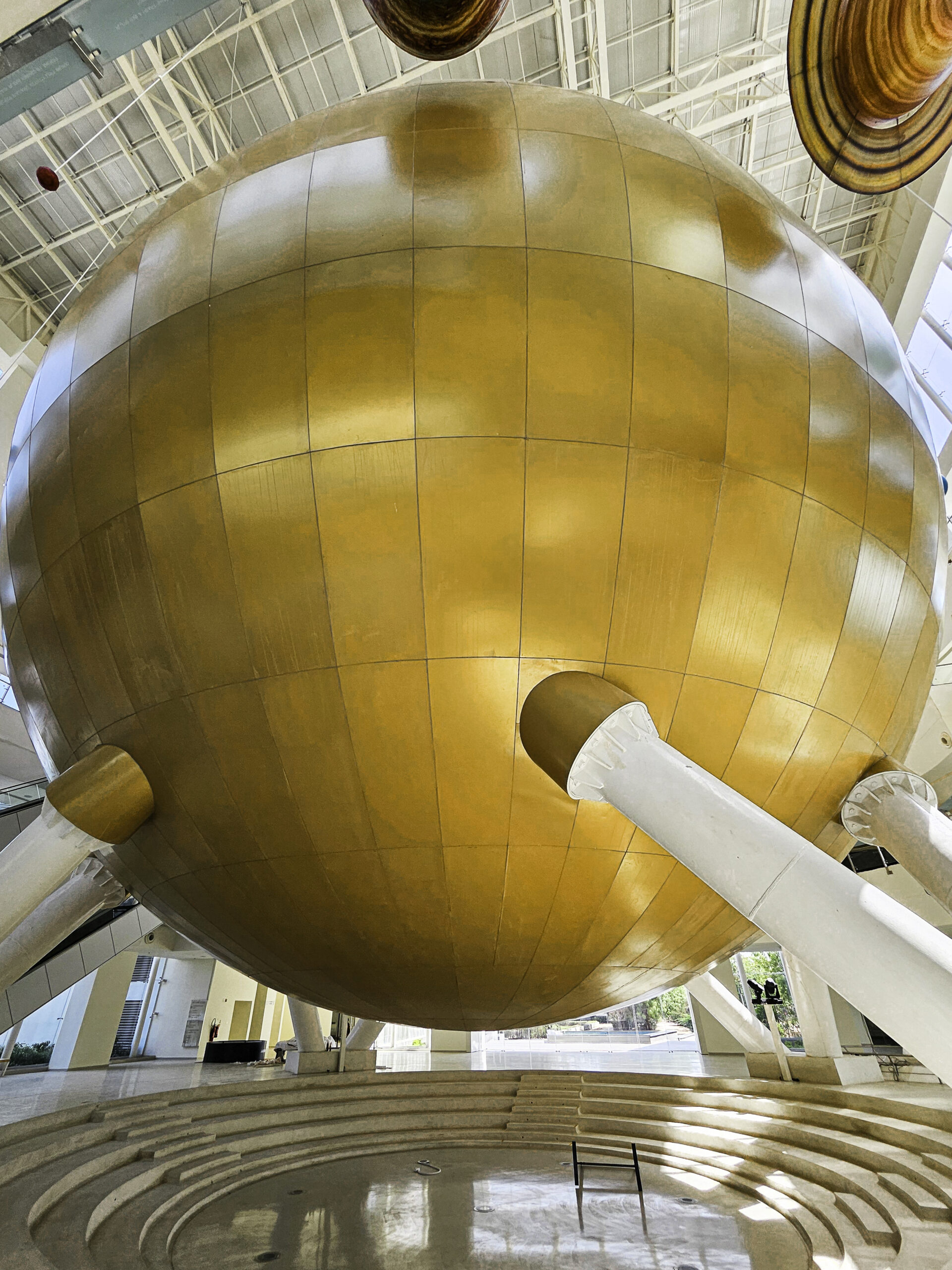 18 m Hybrid 3D Planetarium: RSA Cosmos and Gujarat Science City Reveal the Universe